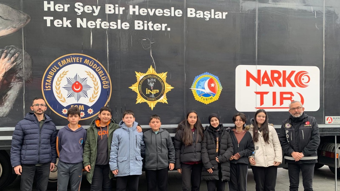 Öğrencilerimizle beraber NARKO TIR'ı gezdik